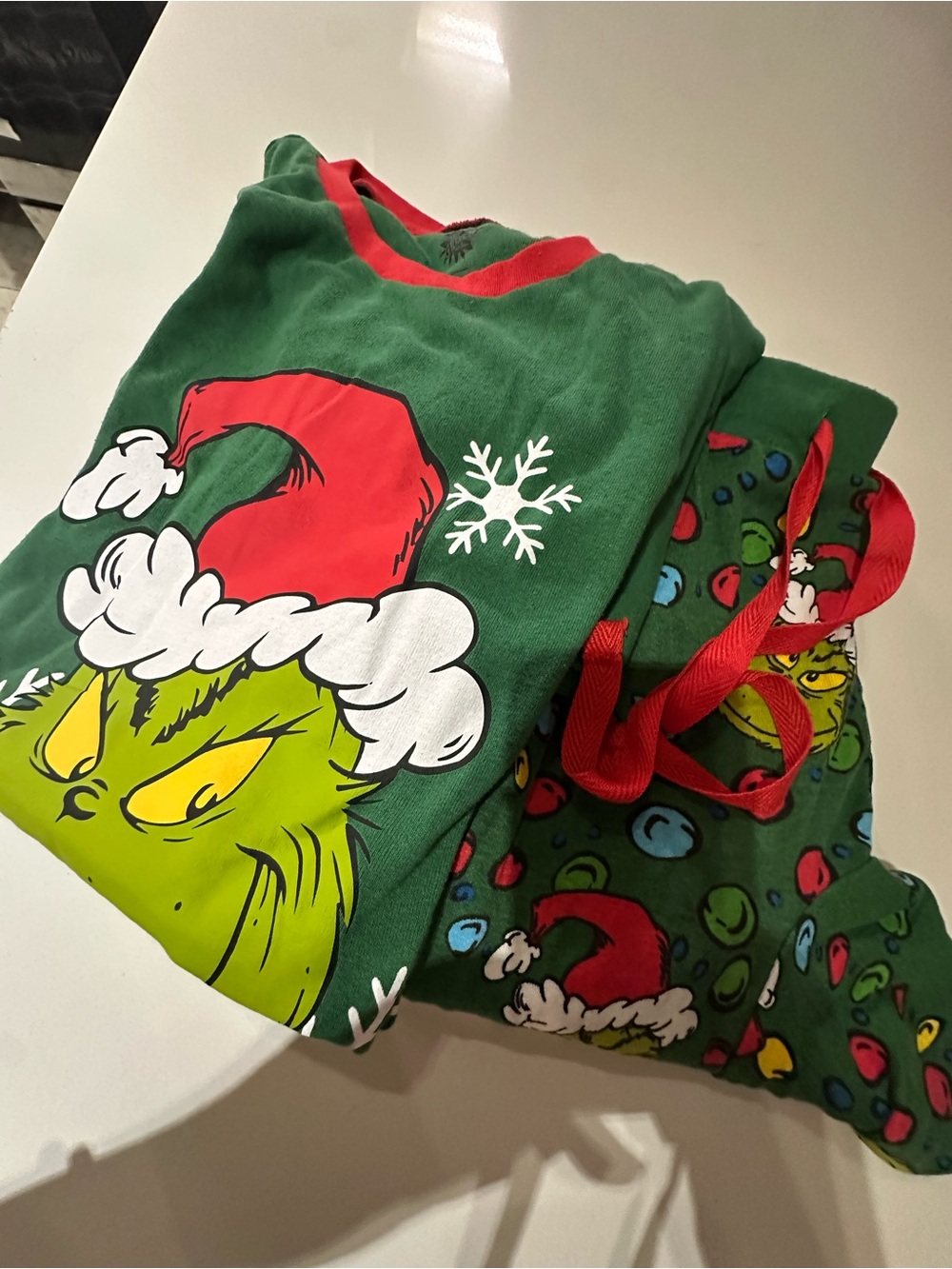 Grinch PJ - Picture 8 of 8